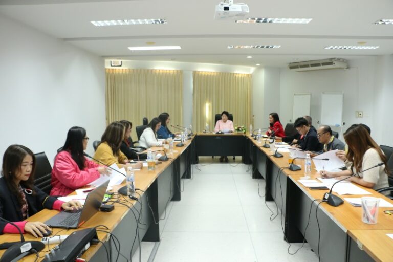 ม.นครพนม ประชุมคกก.เตรียมความพร้อมต้อนรับการศึกษาดูงานของคณะเลขาธิการวุฒิสภา