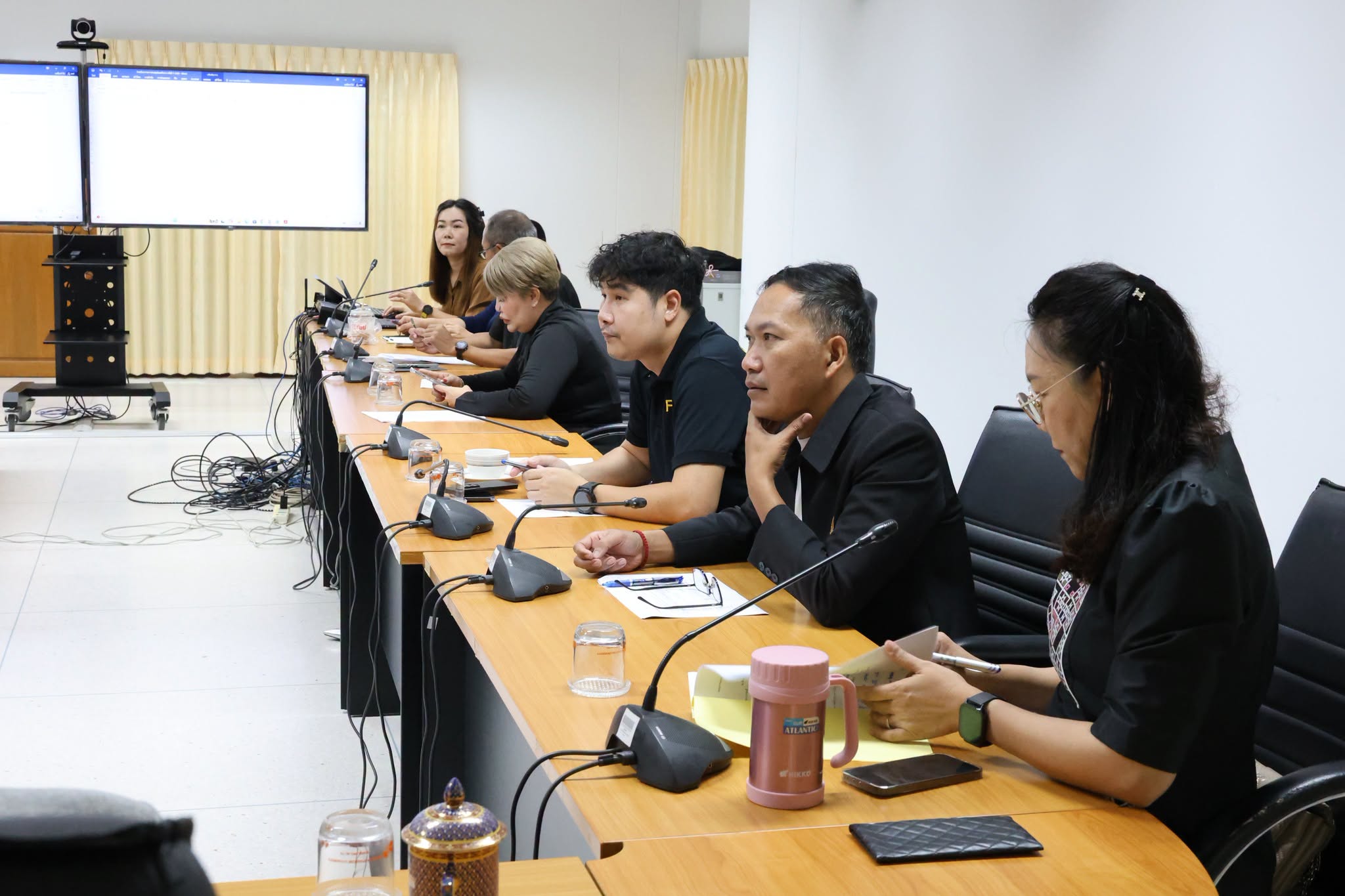 ประชุมคณะกรรมการเร่งรัดการเบิกจ่ายงบประมาณแผ่นดินมหาวิทยาลัยนครพนม ประจำปีงบประมาณ พ.ศ. 2569 (เงินเหลือจ่ายงบลงทุน)