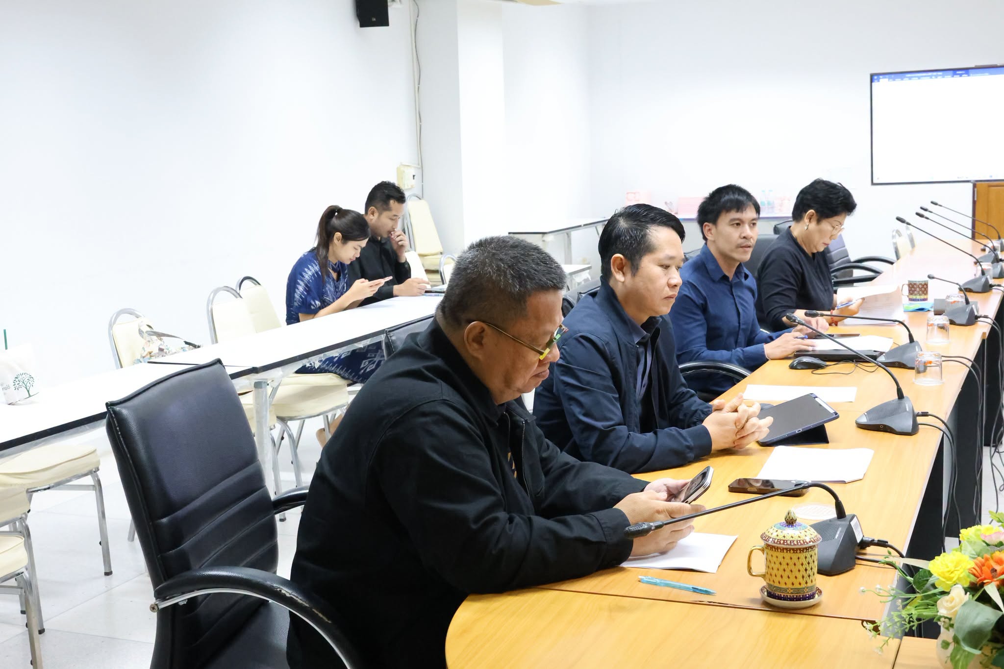 ประชุมคณะกรรมการเร่งรัดการเบิกจ่ายงบประมาณแผ่นดินมหาวิทยาลัยนครพนม ประจำปีงบประมาณ พ.ศ. 2569 (เงินเหลือจ่ายงบลงทุน)