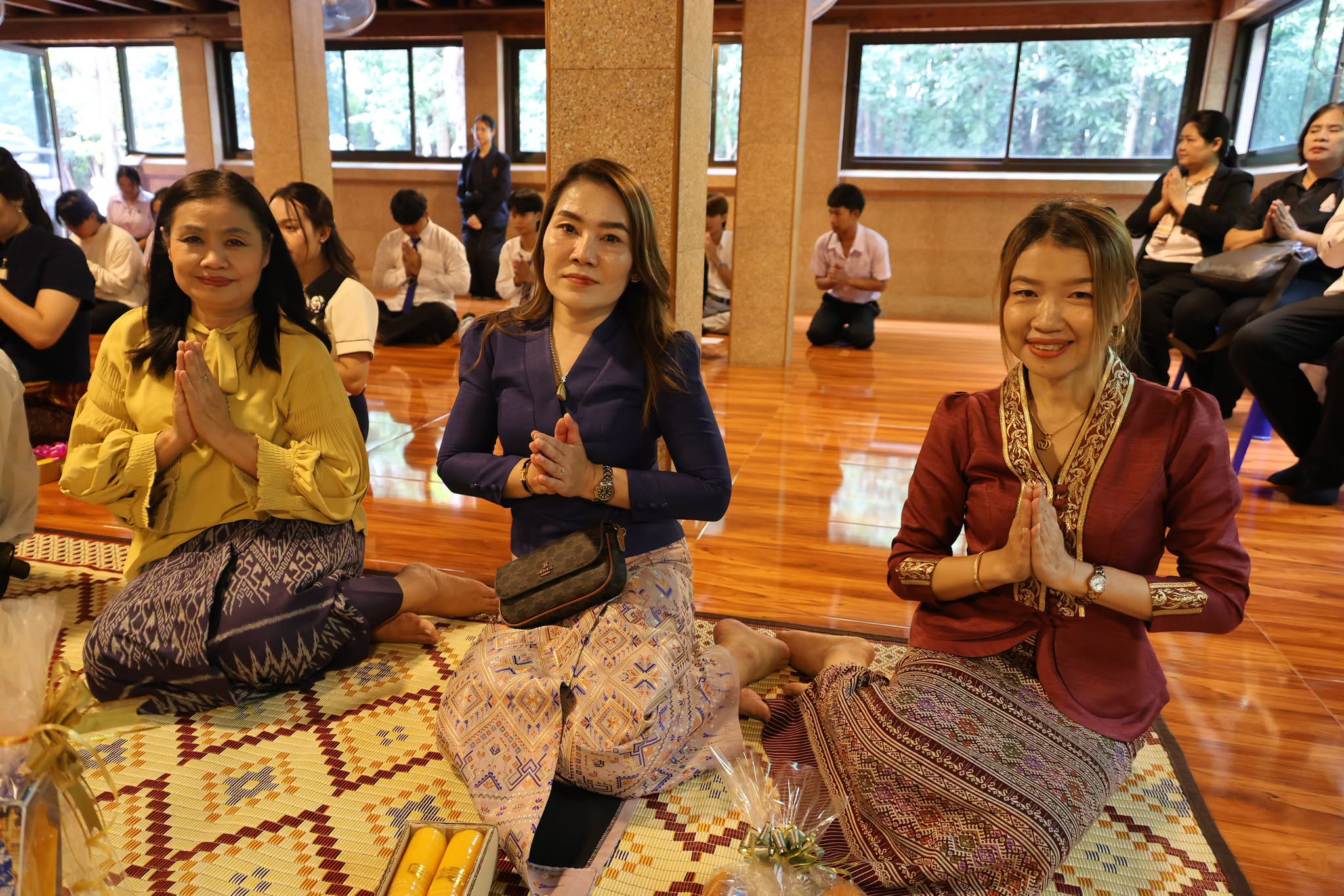 สนง.อธิการบดี ม.นครพนม ร่วมทำบุญวันอาสาฬหบูชาและวันเข้าพรรษา ประจำปี 2569