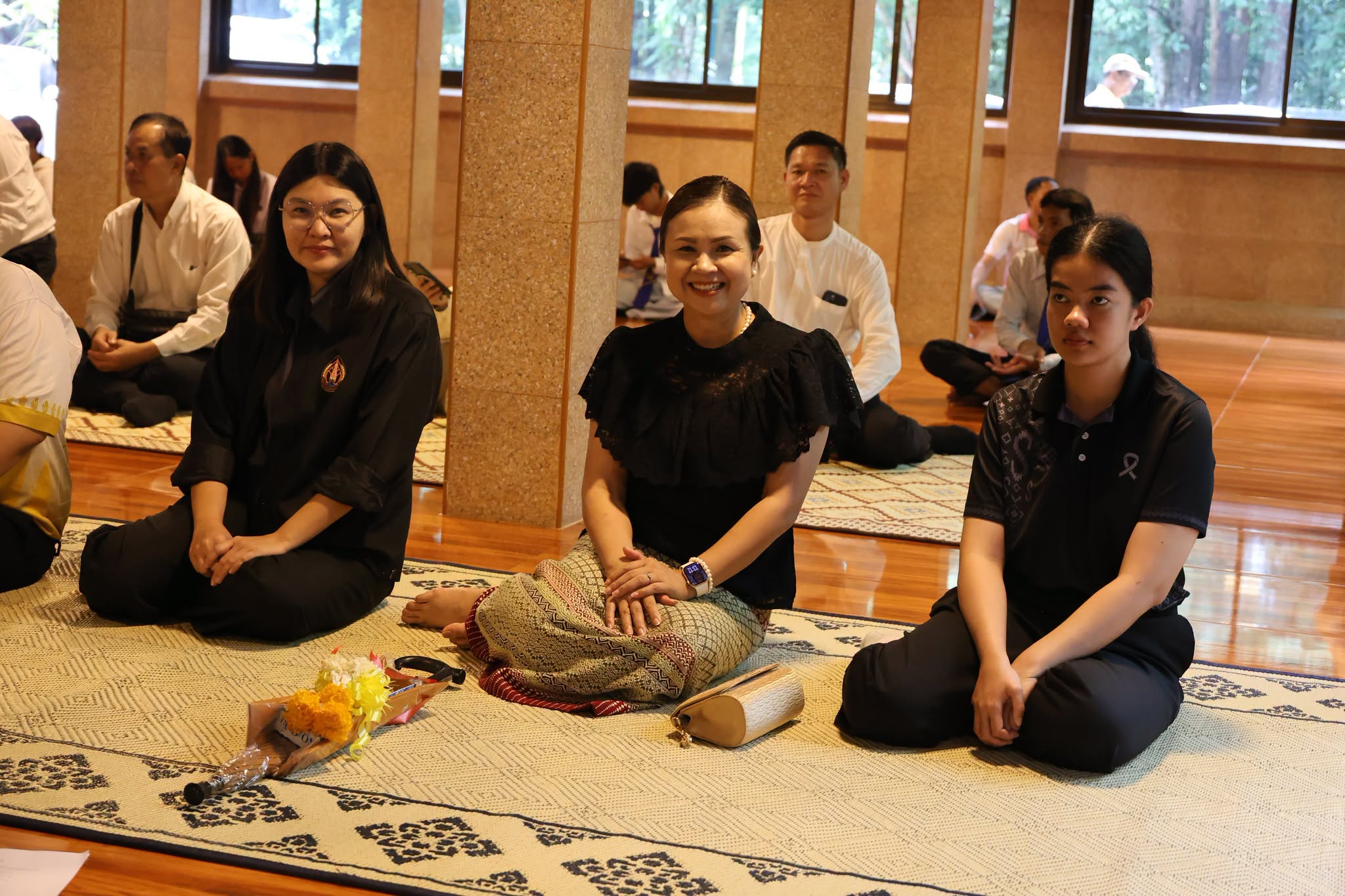 สนง.อธิการบดี ม.นครพนม ร่วมทำบุญวันอาสาฬหบูชาและวันเข้าพรรษา ประจำปี 2569