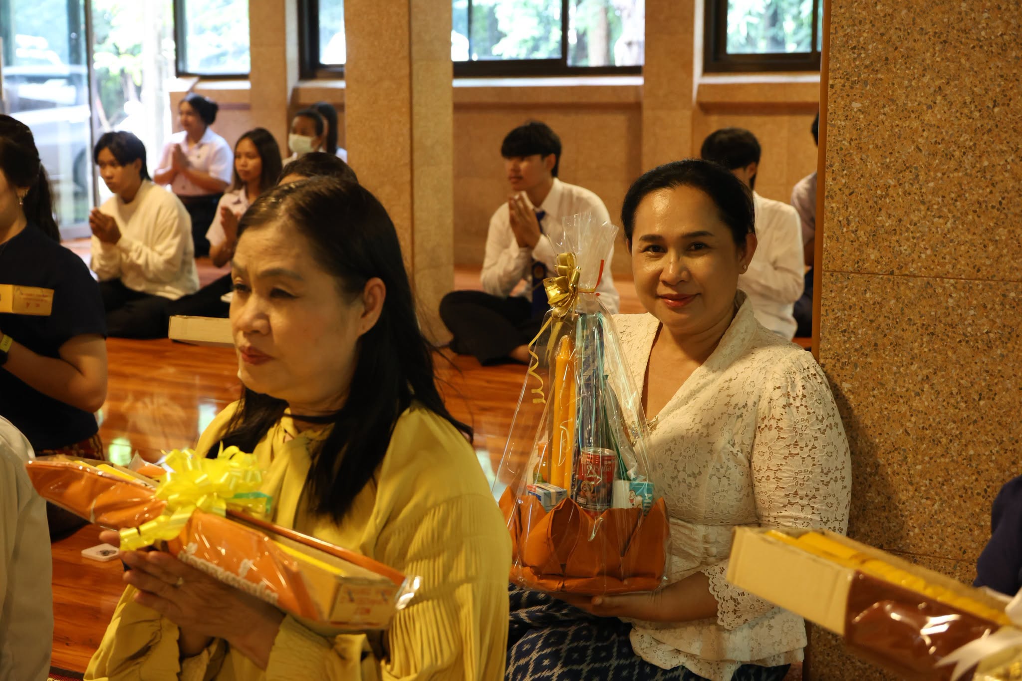 สนง.อธิการบดี ม.นครพนม ร่วมทำบุญวันอาสาฬหบูชาและวันเข้าพรรษา ประจำปี 2569