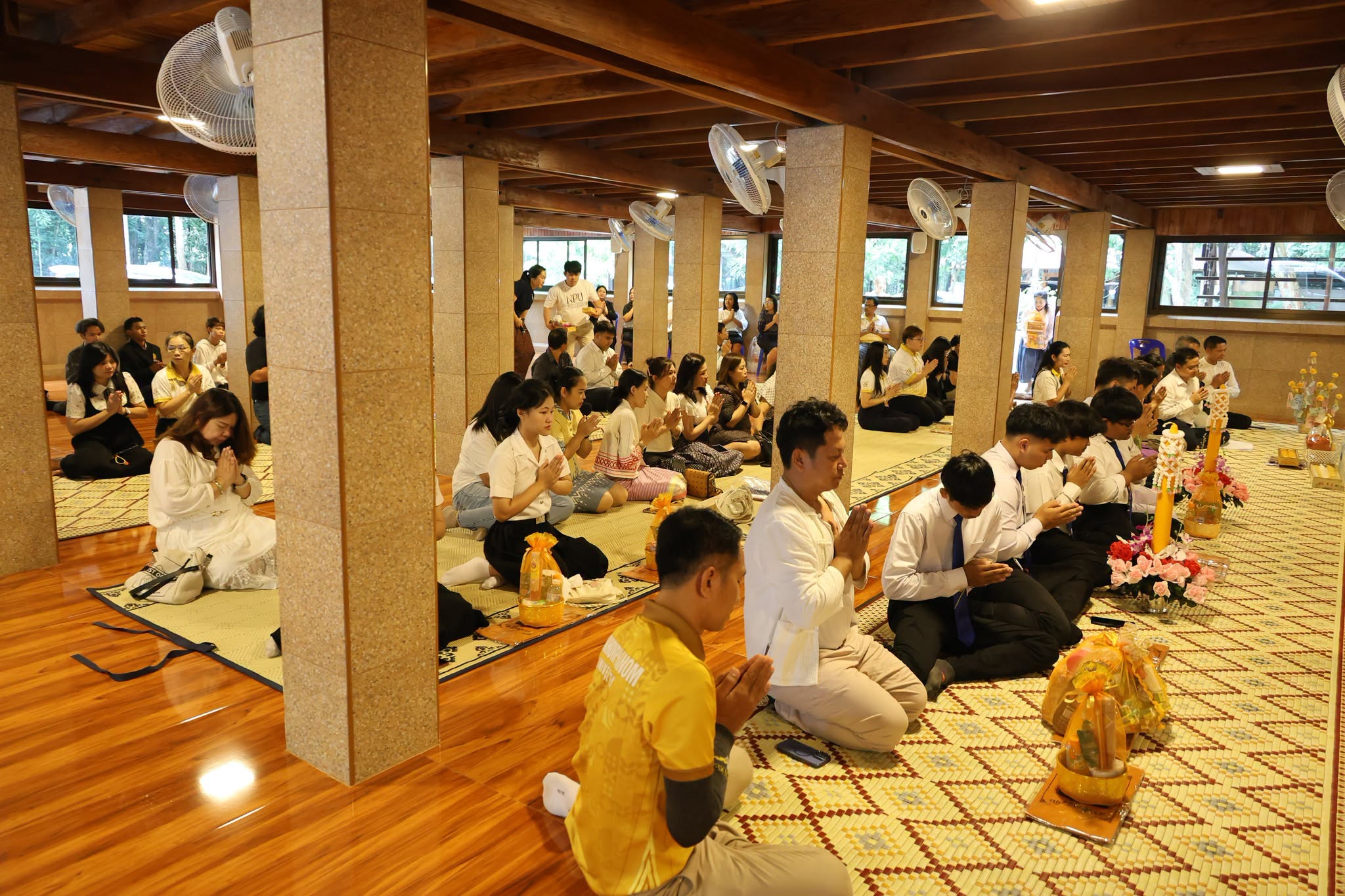 สนง.อธิการบดี ม.นครพนม ร่วมทำบุญวันอาสาฬหบูชาและวันเข้าพรรษา ประจำปี 2569