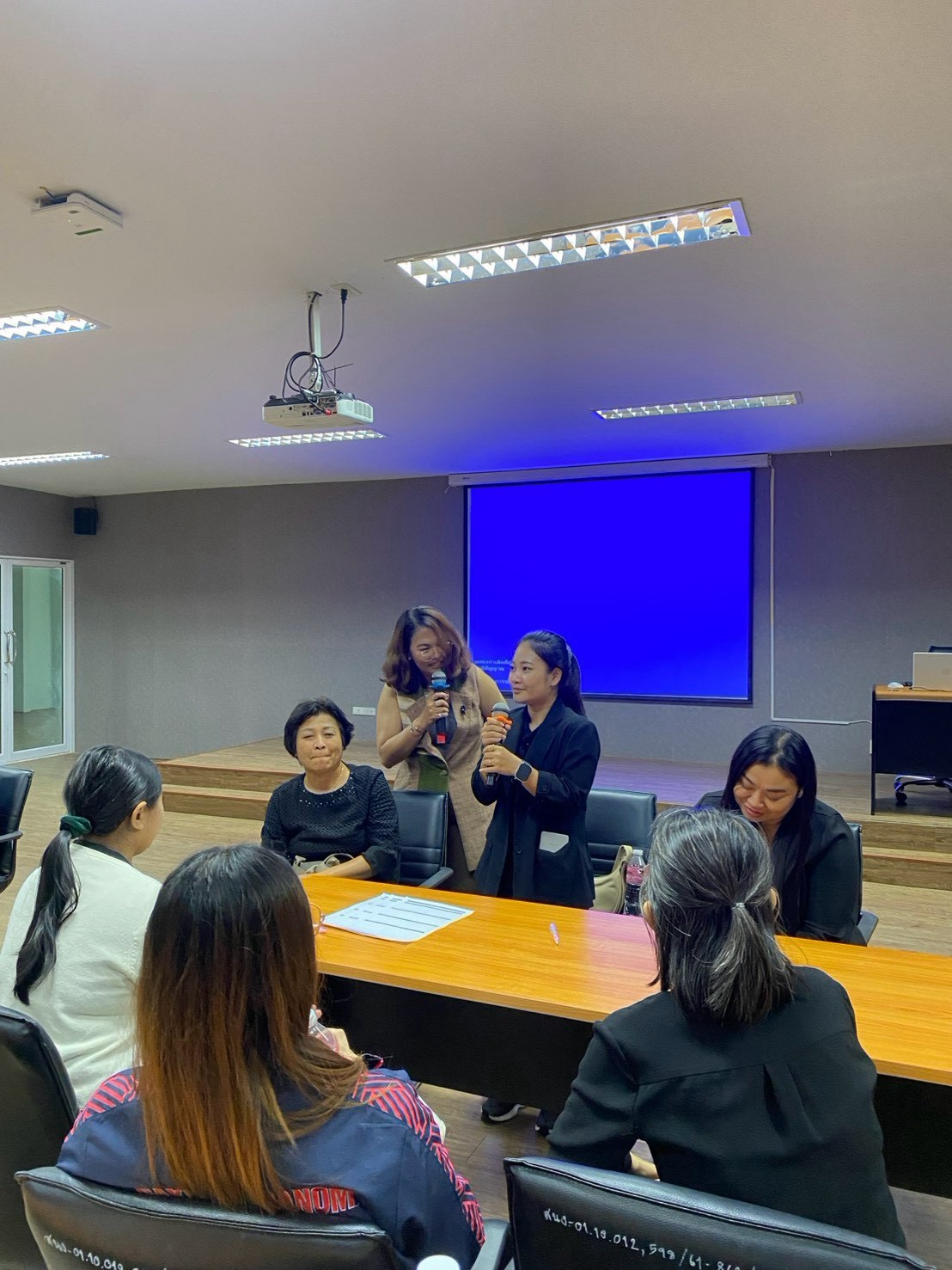 กองบริหารงานทั่วไป สำนักงานอธิการบดี มหาวิทยาลัยนครพนม จัดโครงการเสริมสร้างสุขภาวะในการทำงานและพัฒนาศักยภาพผู้นำ พัฒนาศักยภาพบุคลากรสู่การเป็นผู้นำยุคใหม่