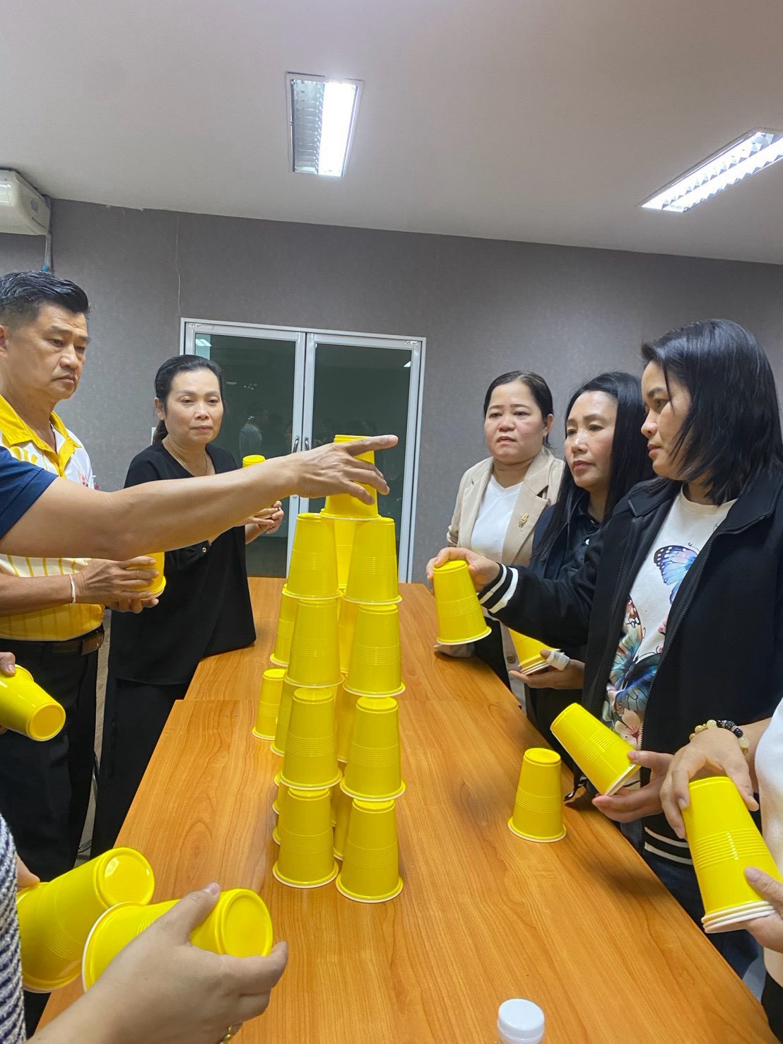 กองบริหารงานทั่วไป สำนักงานอธิการบดี มหาวิทยาลัยนครพนม จัดโครงการเสริมสร้างสุขภาวะในการทำงานและพัฒนาศักยภาพผู้นำ พัฒนาศักยภาพบุคลากรสู่การเป็นผู้นำยุคใหม่