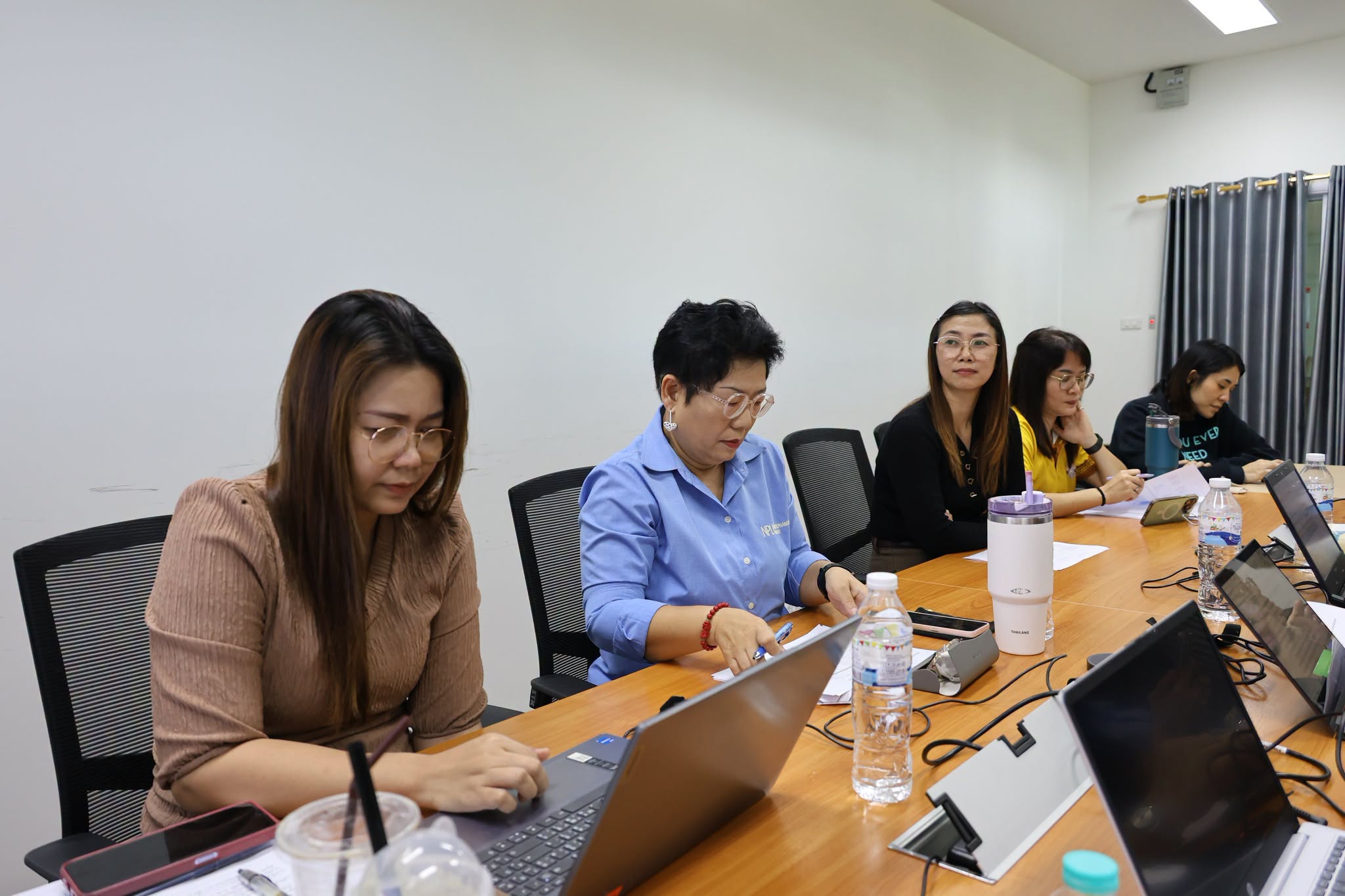 สำนักงานอธิการบดี ม.นครพนม ร่วมประชุมคณะกรรมการกลั่นกรองงบประมาณ ประจำปีงบประมาณ พ.ศ. 2570