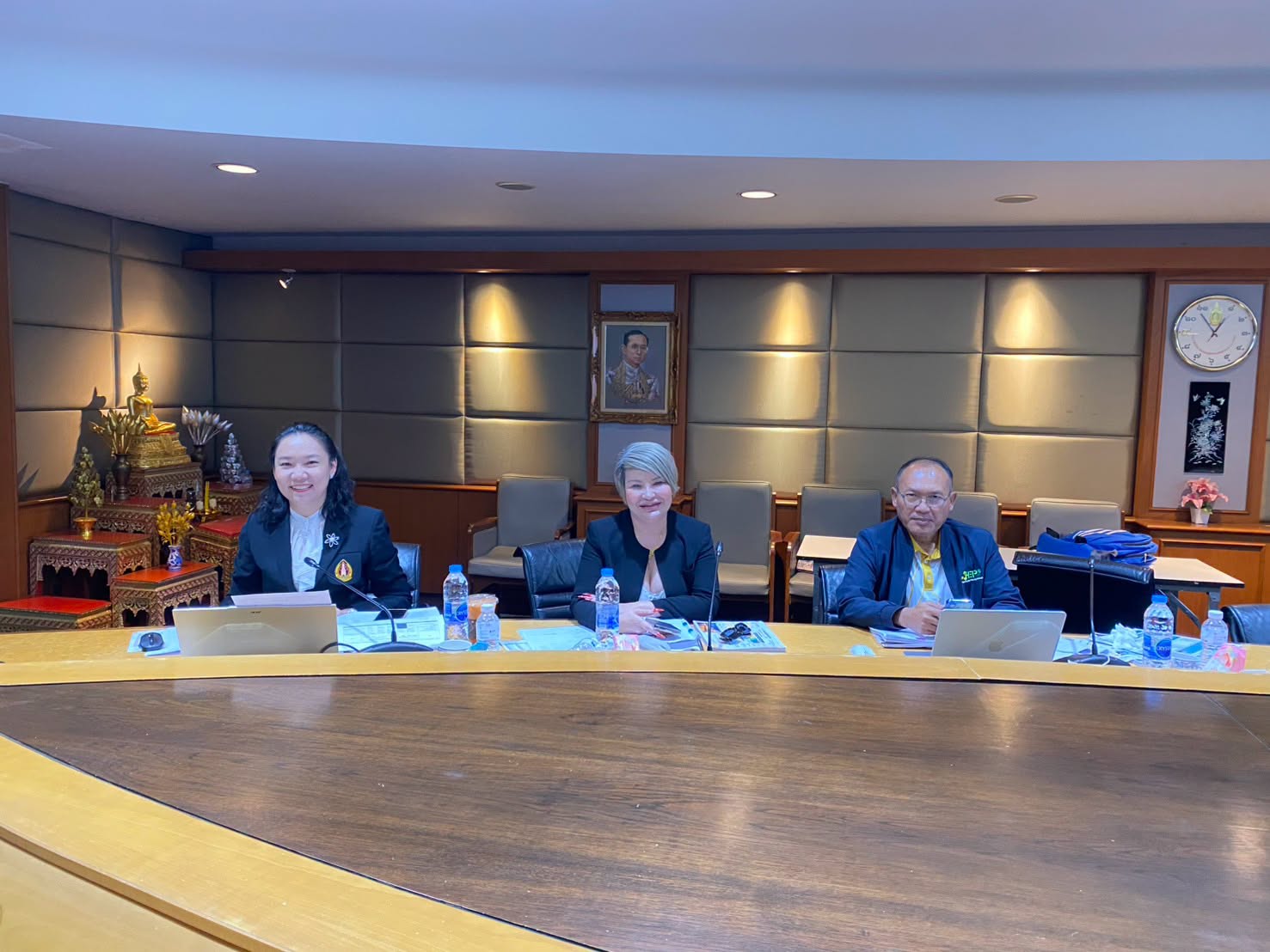 สำนักงานอธิการบดี ม.นครพนม ร่วมประชุมคณะกรรมการกลั่นกรองงบประมาณ ประจำปีงบประมาณ พ.ศ. 2570