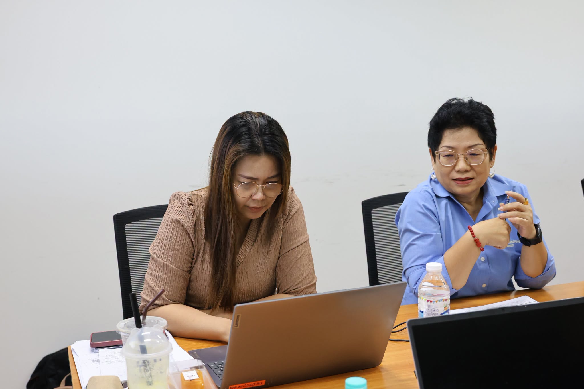 สำนักงานอธิการบดี ม.นครพนม ร่วมประชุมคณะกรรมการกลั่นกรองงบประมาณ ประจำปีงบประมาณ พ.ศ. 2570